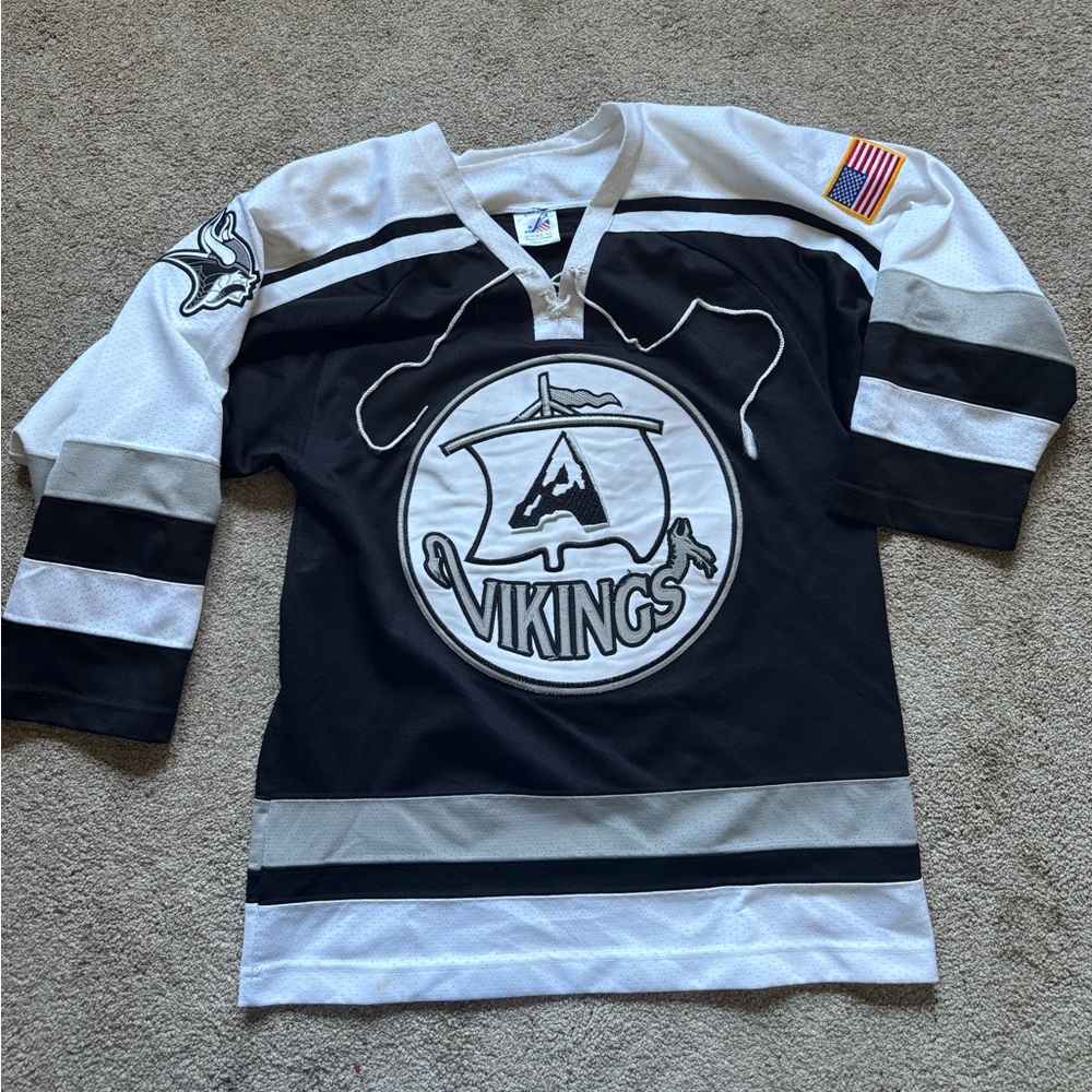 VTG USA American Sports Black NIHL Vikings (RIZZIE)  #7 Signed (autographed)